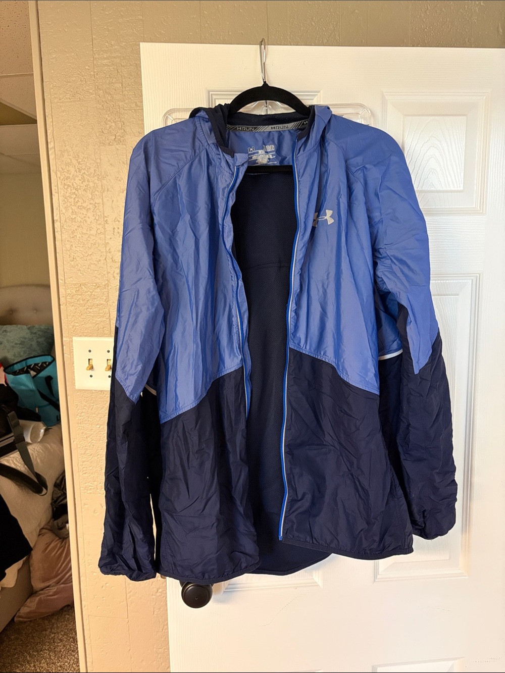 Under Armour Men's Two-Tone Blue Hooded Windbreaker